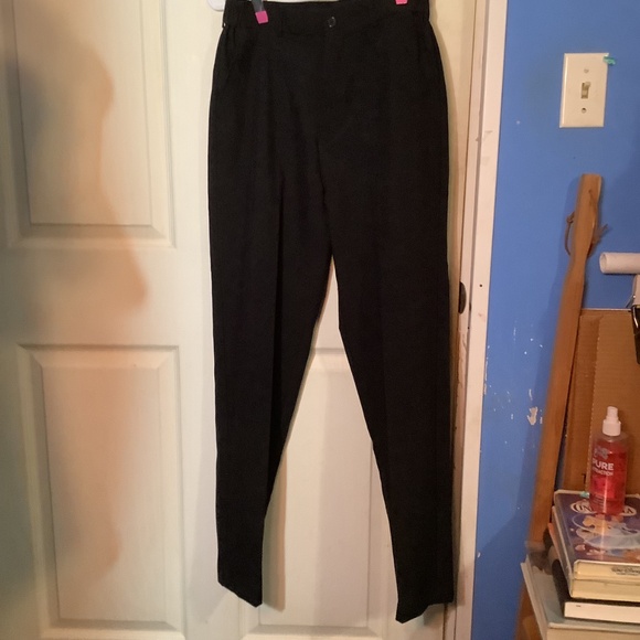 BOYS’ BLACK SPRING NOTION TUXEDO SUIT JACKET, VEST, & PANTS Size 18 - Picture 11 of 16